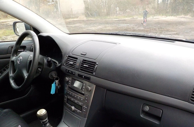 Toyota Avensis cena 10900 przebieg: 327672, rok produkcji 2008 z Sieniawa małe 232